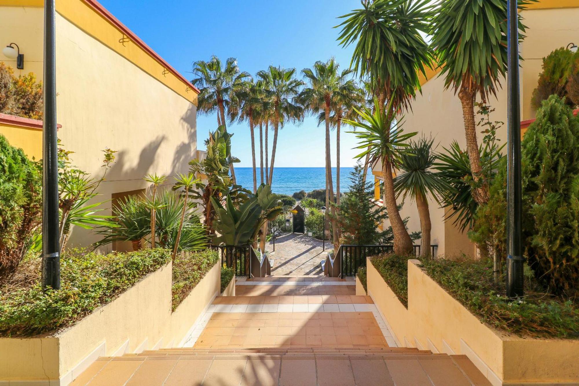 Romana Playa Apartment By The Beach Marbella Exteriör bild